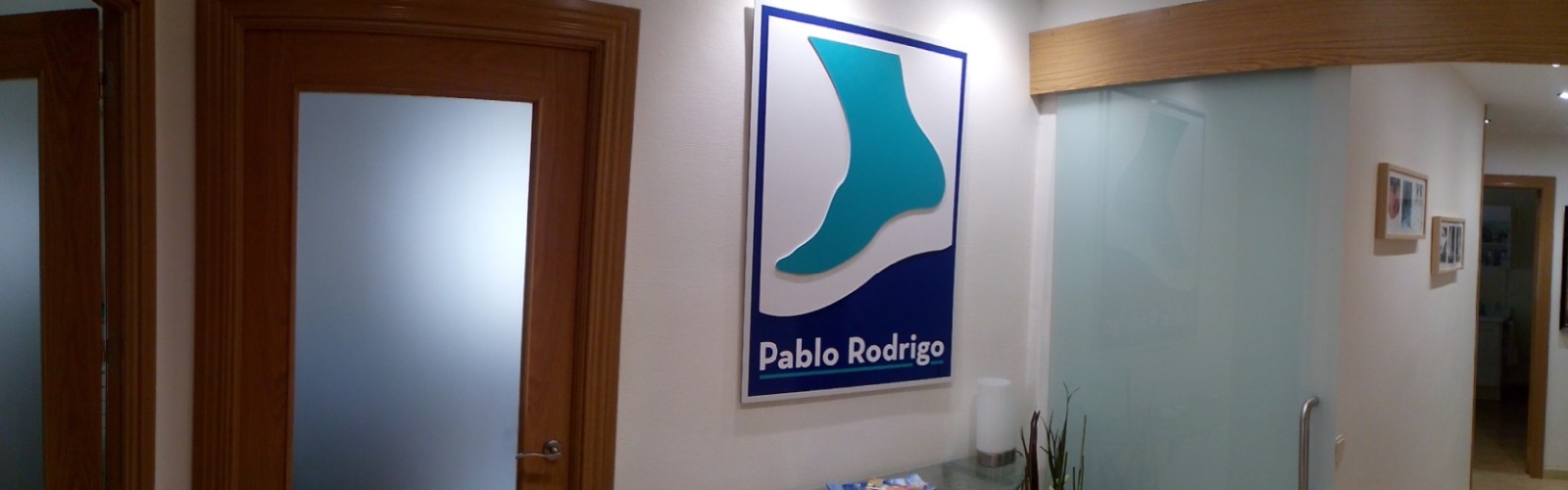 Entrada a la Clinica de Pablo Rodrigo
